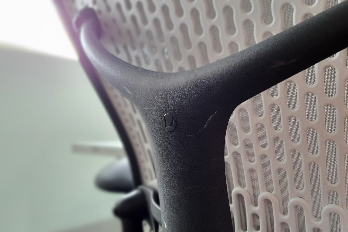 Herman Miller Mirra Butterfly 1 with Arms