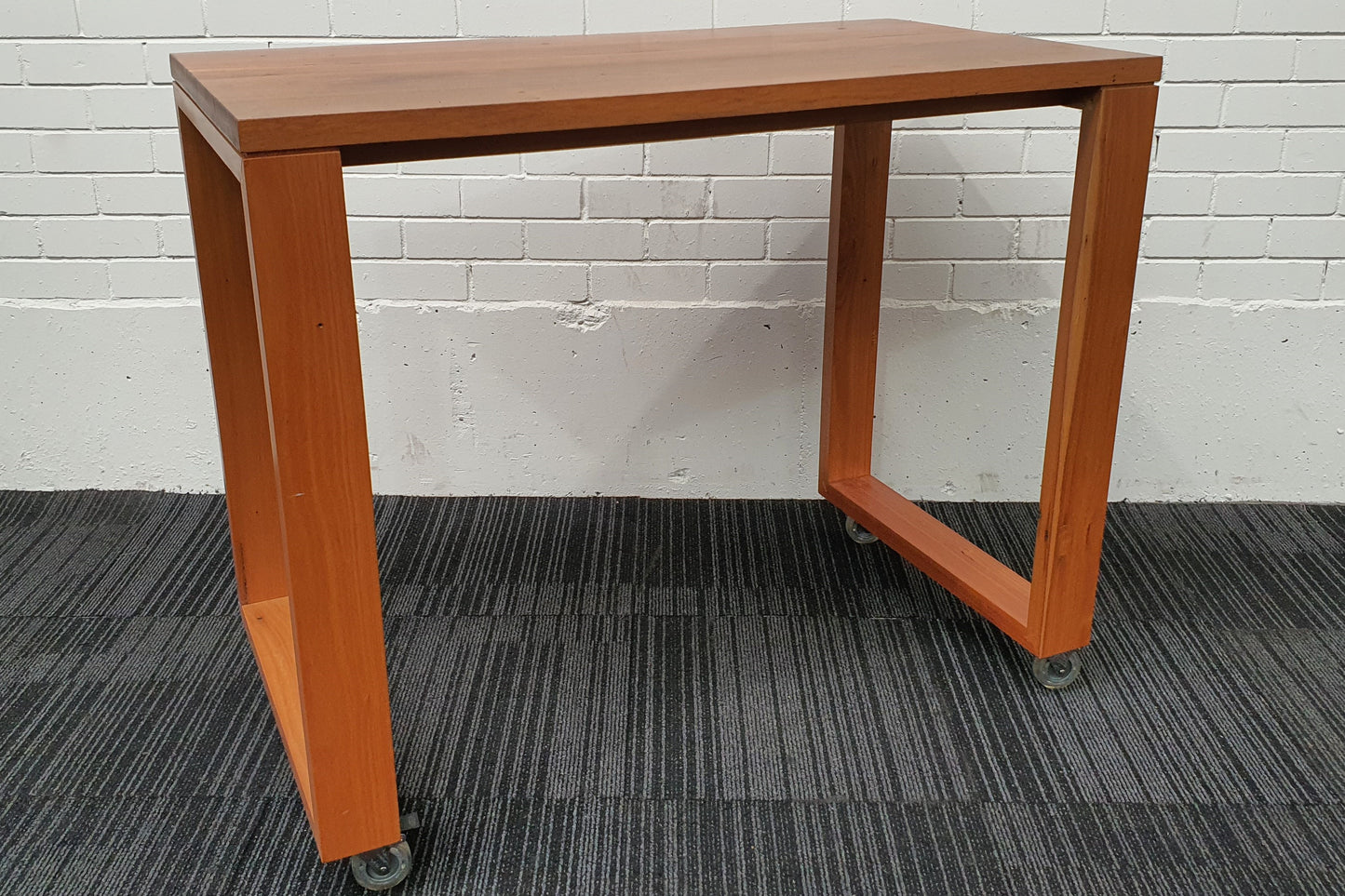 Mobile Timber table half-height